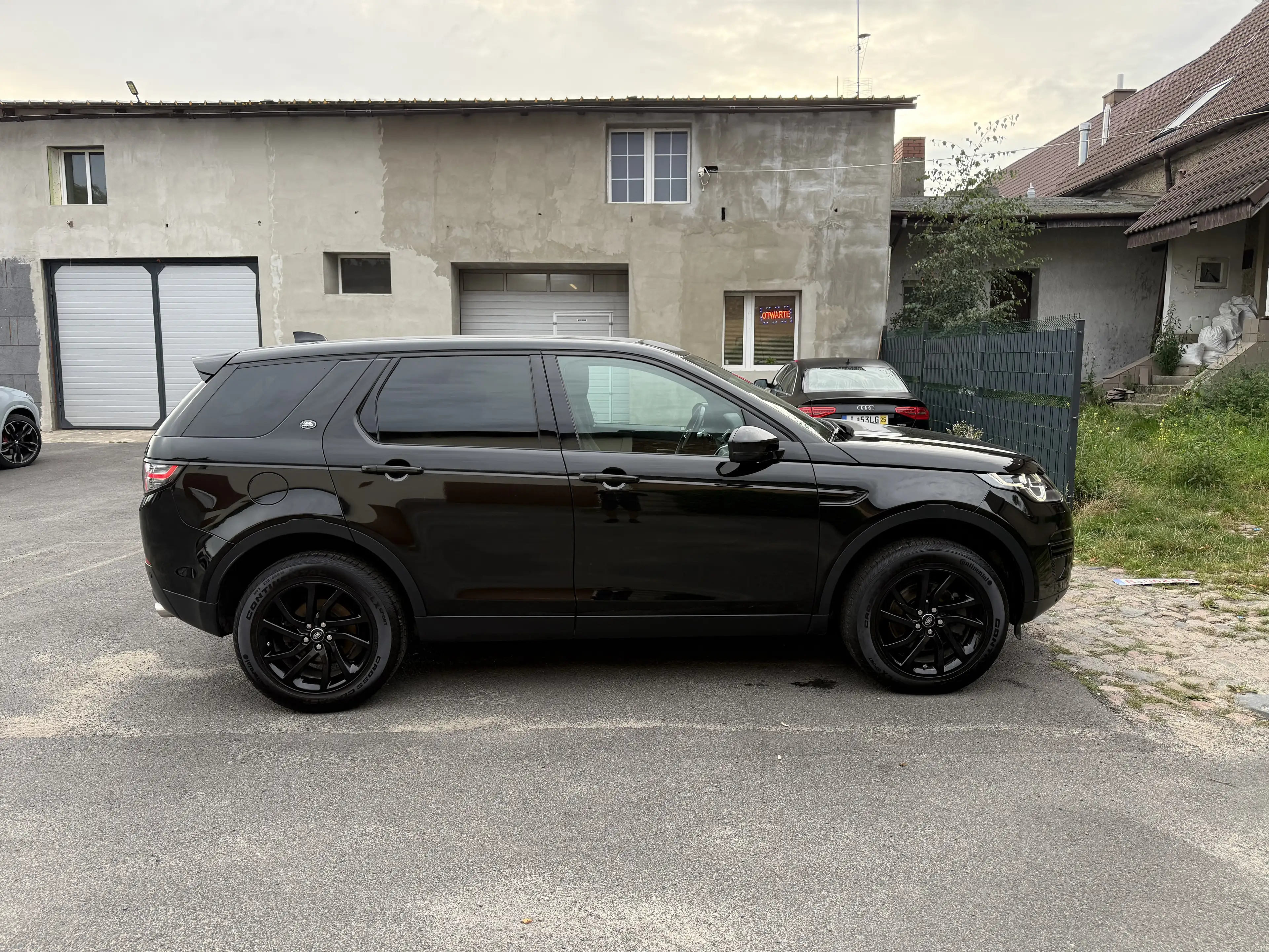 Land Rover Discovery Sport TD4 Aut. Pano, AHK, Verstärkte Steuerkette, 1Hd — photo 5