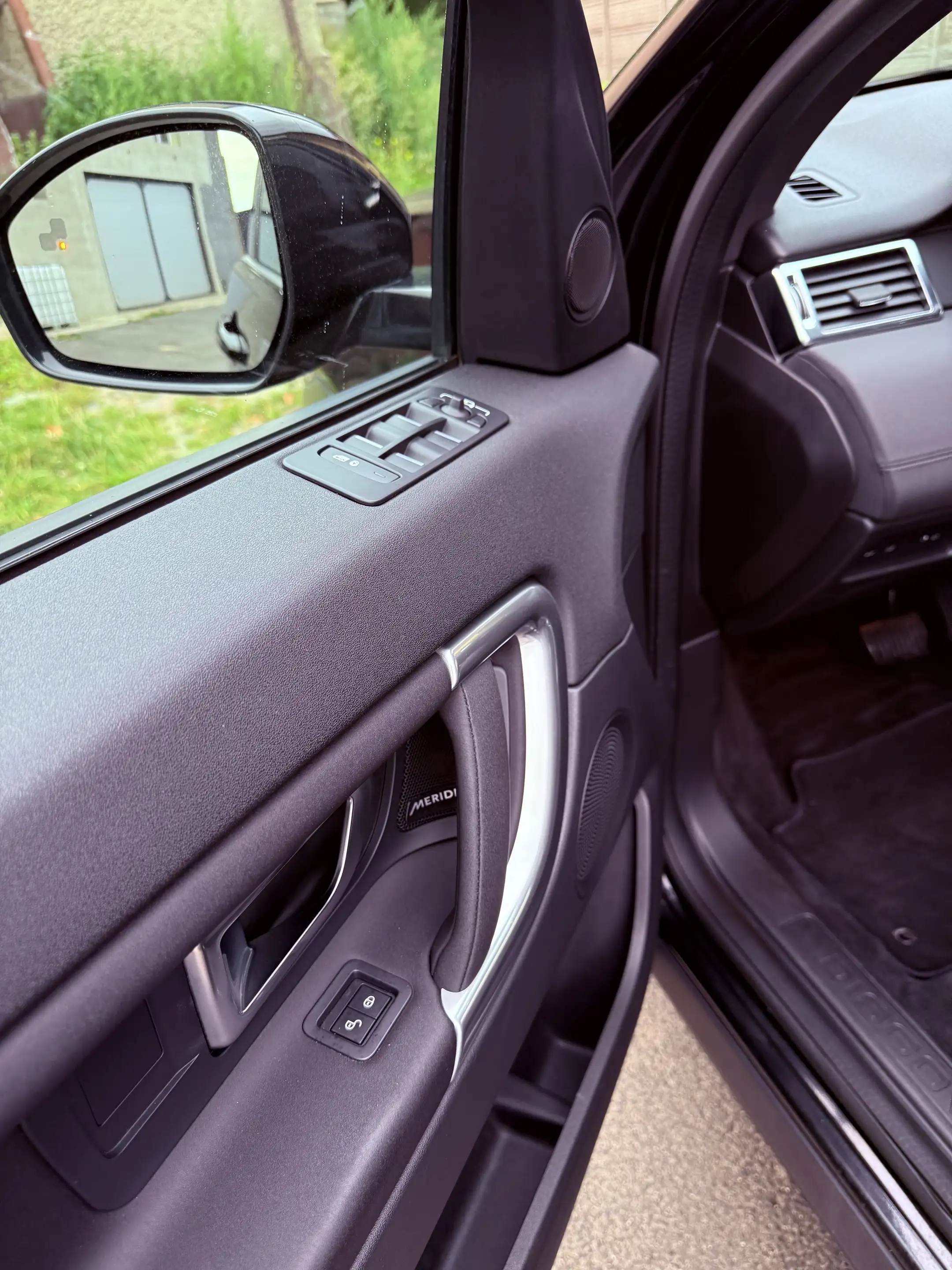Land Rover Discovery Sport TD4 Aut. Pano, AHK, Verstärkte Steuerkette, 1Hd — photo 11