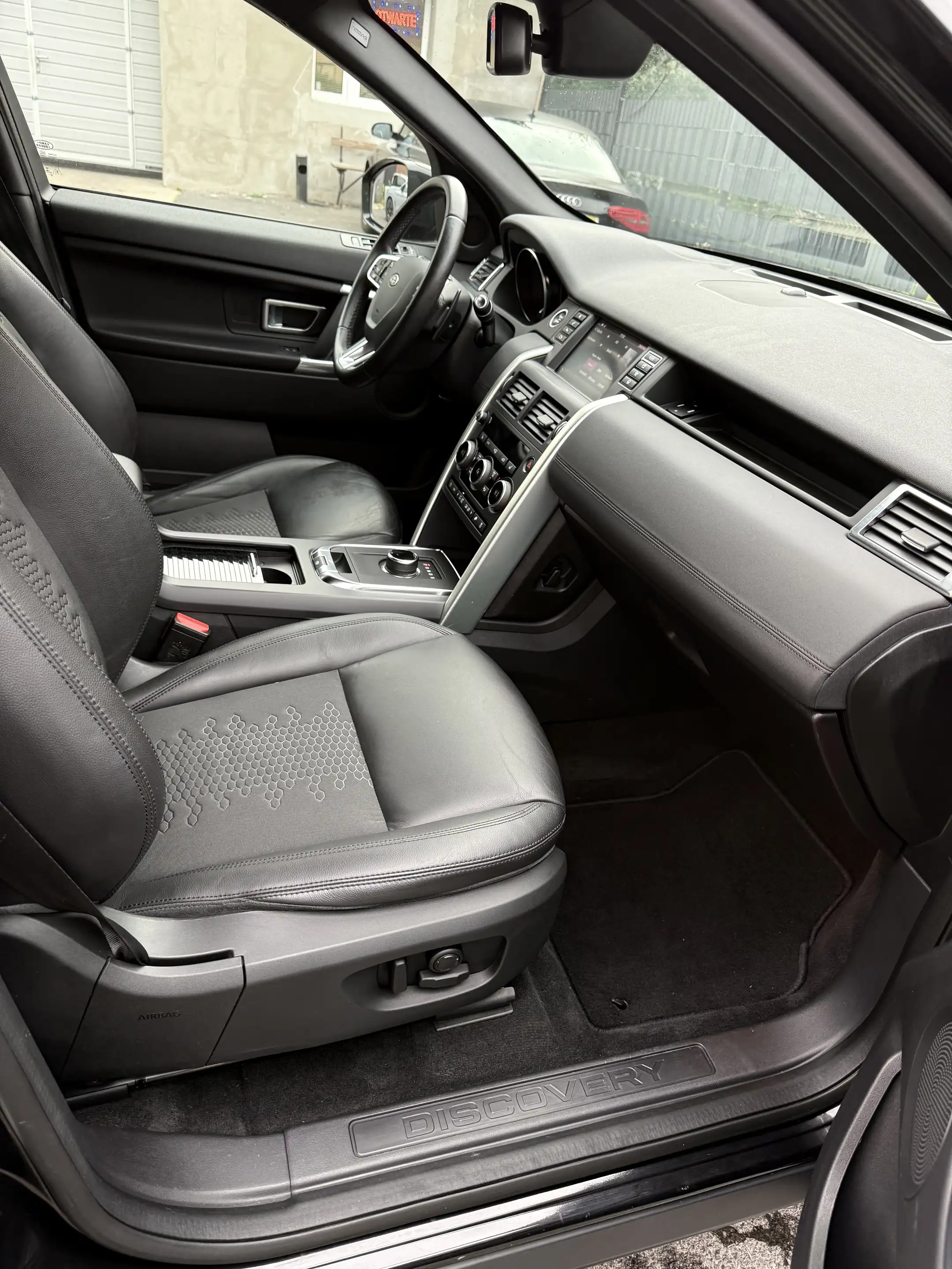 Land Rover Discovery Sport TD4 Aut. Pano, AHK, Verstärkte Steuerkette, 1Hd — photo 10