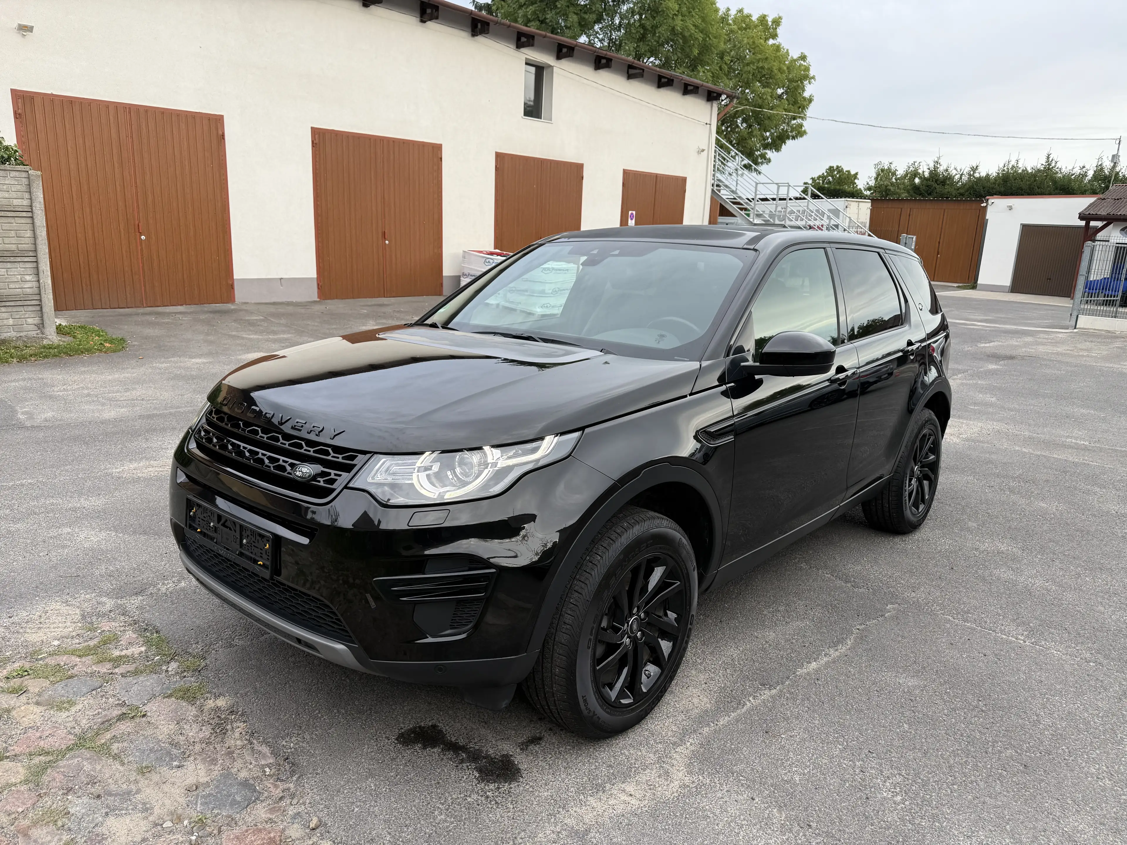 Land Rover Discovery Sport TD4 Aut. Pano, AHK, Verstärkte Steuerkette, 1Hd — photo 3