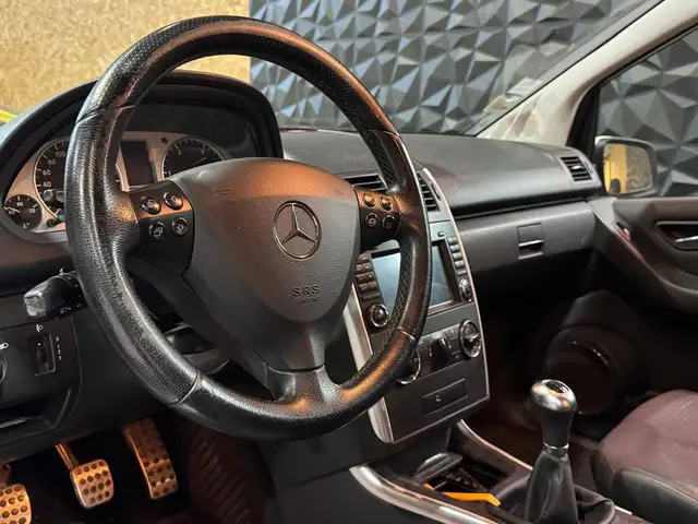 Mercedes-Benz A-Class view 8