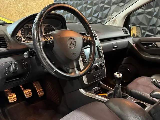 Mercedes-Benz A-Class view 9