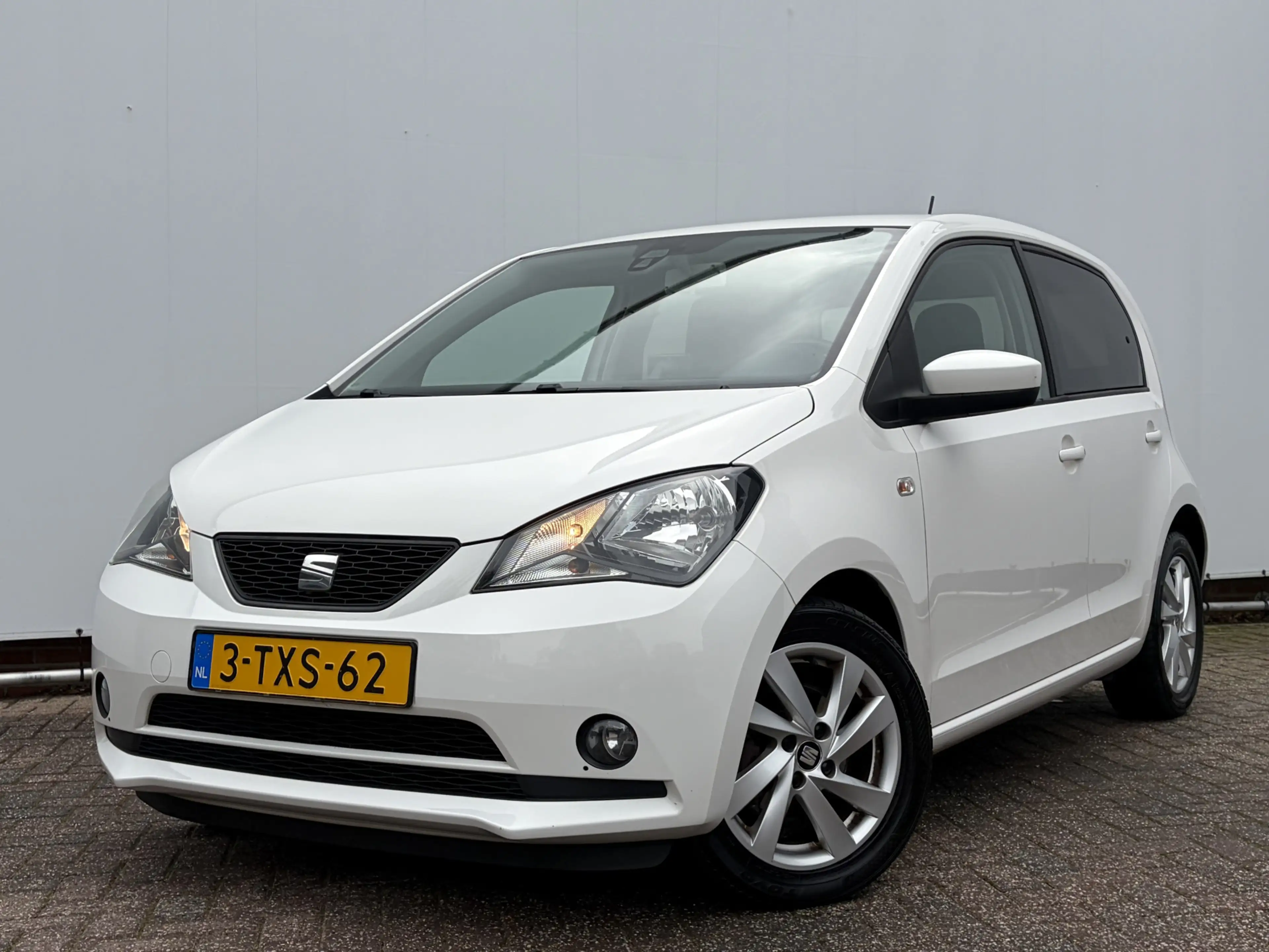 SEAT Mii 1.0 Sport Dynamic Airco Stoelverwarming Navi Bluet — photo 12