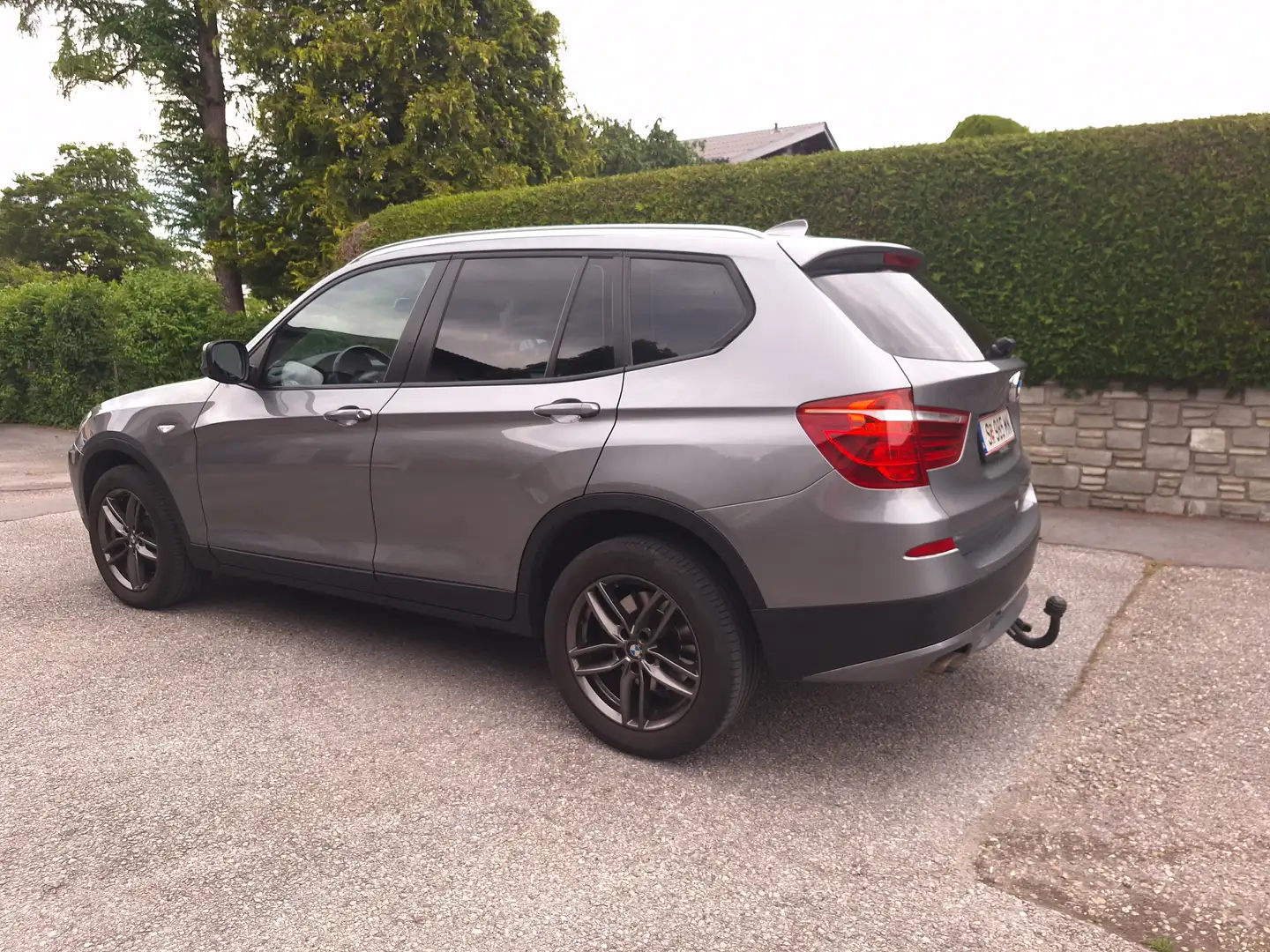 BMW X3 s Drive18d Österreich Paket Gris - 2