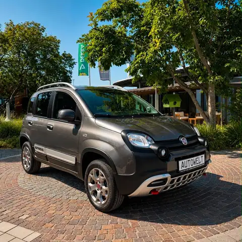 Fiat Panda Cross 4x4/1.Hand/Standhzg/SHZ/Klimaautom.
