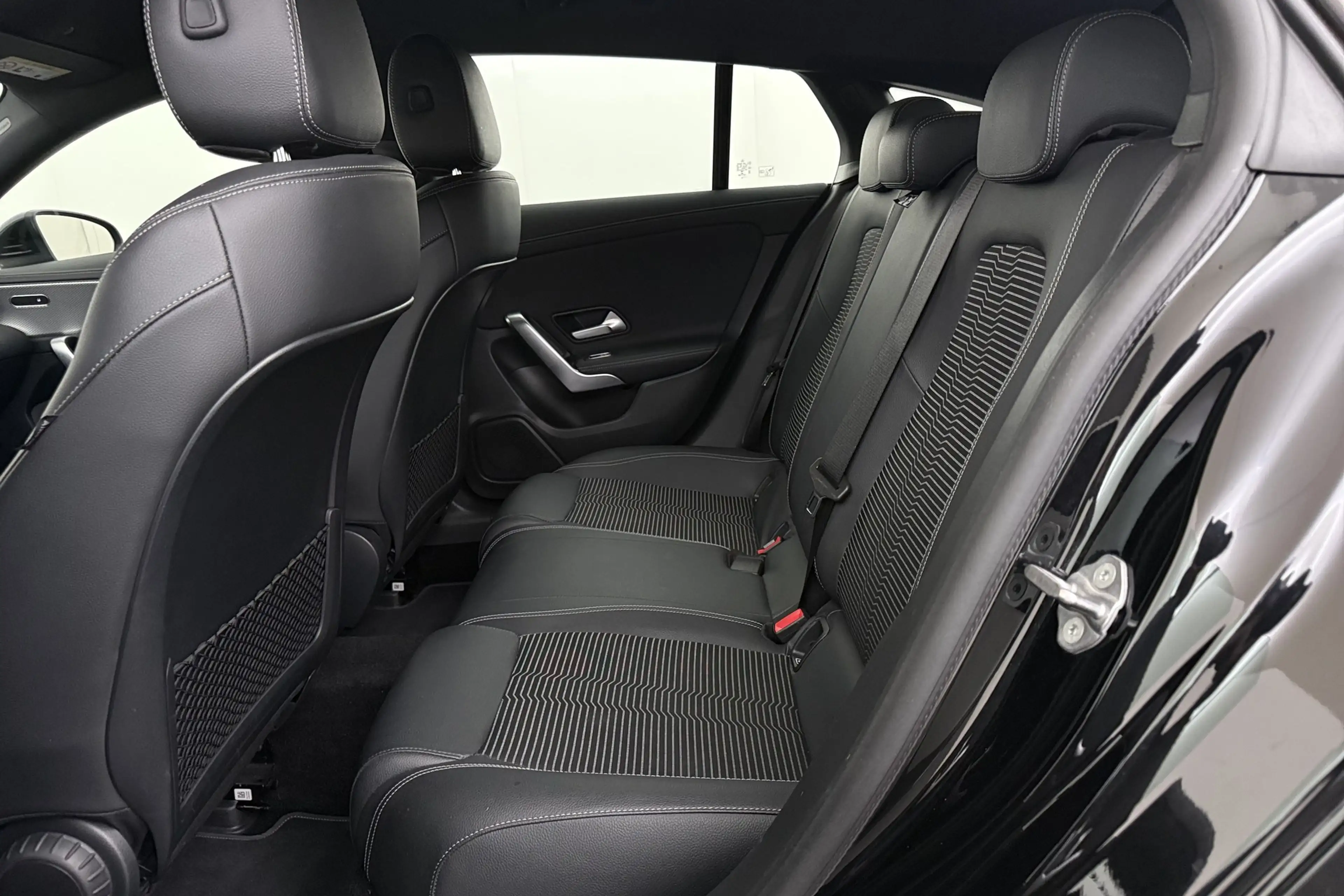 Mercedes-Benz CLA 250 e SHOOTING BRAKE  BUSINESS SOLUTION iA 8G-DCT PHEV — photo 13