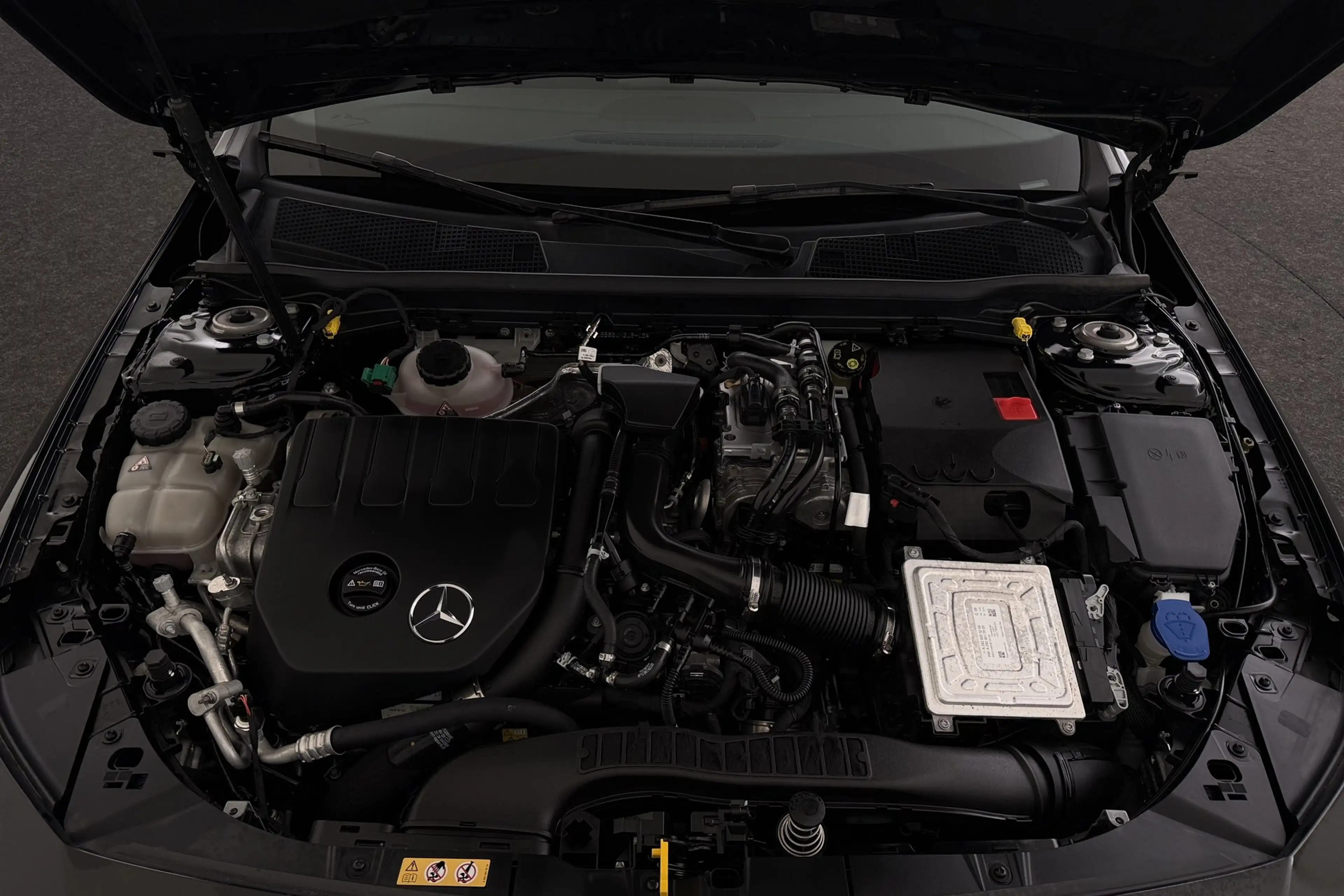 Mercedes-Benz CLA 250 e SHOOTING BRAKE  BUSINESS SOLUTION iA 8G-DCT PHEV — photo 14
