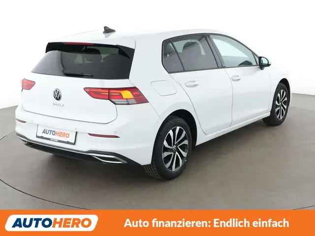Volkswagen Golf view 6