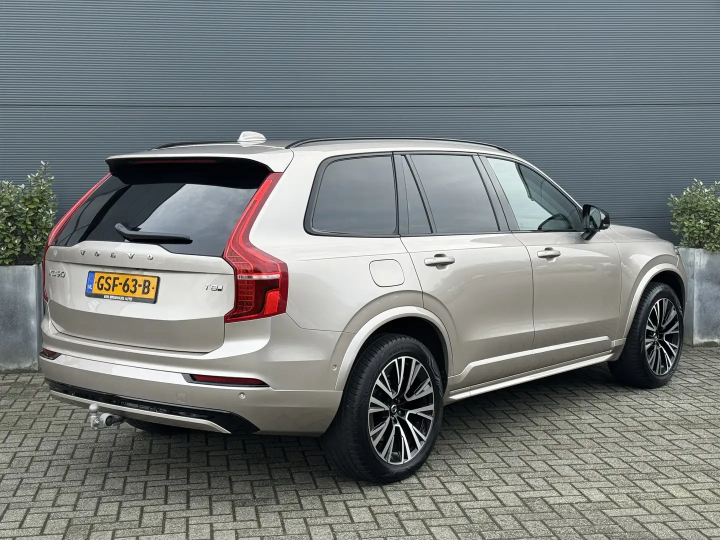 Volvo XC90 2.0 T8 Plug-in hybrid AWD Ultra Dark | Luchtvering Gris - 2
