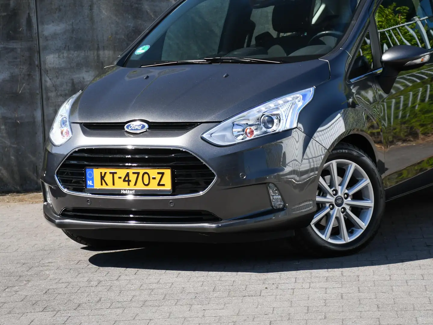 Ford B-Max Titanium 1.0 EcoBoost 100pk CRUISE.C | NAVI | PDC Grijs - 2