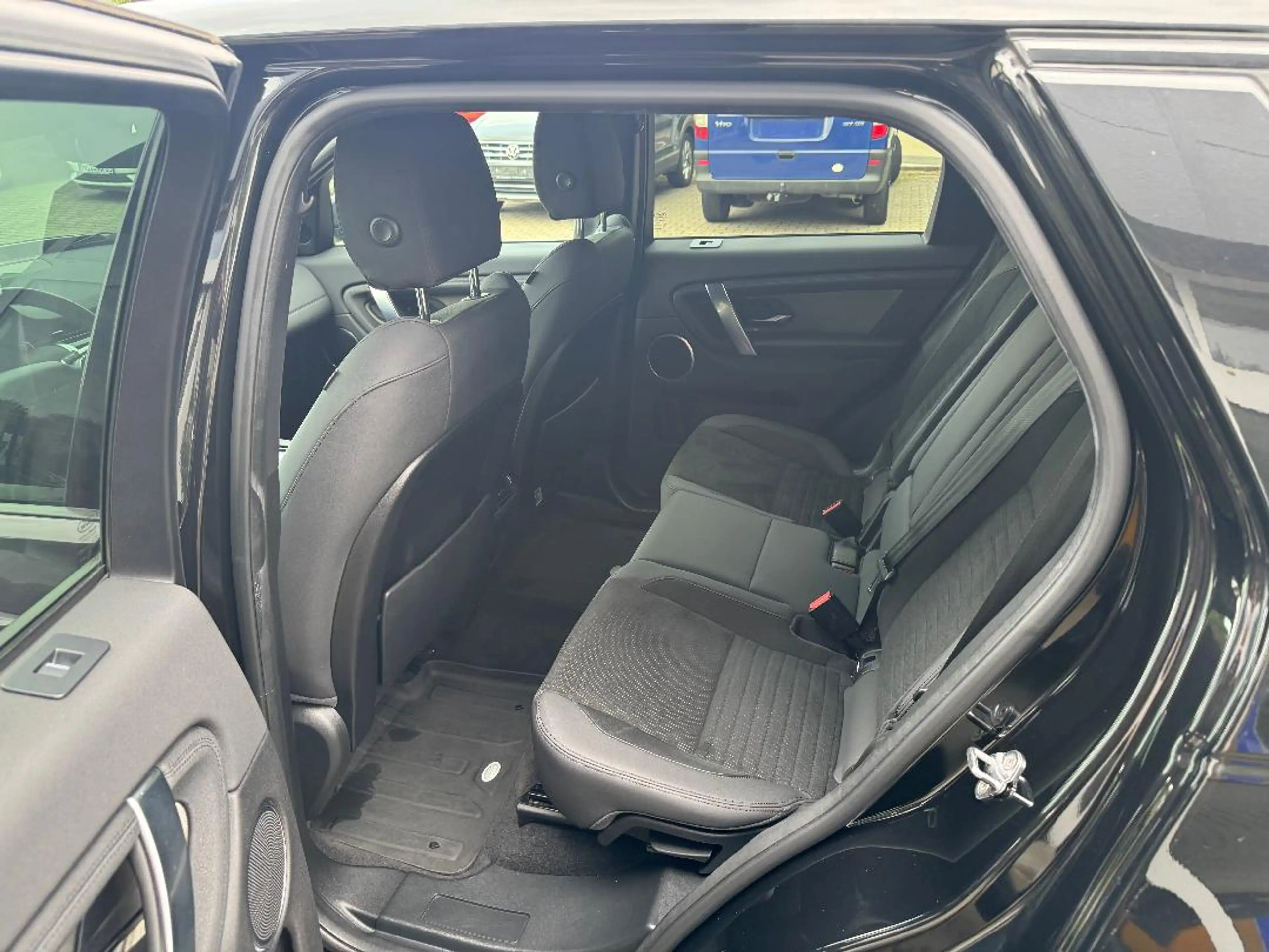 Land Rover Discovery Discovery Sport (02.2015->) S AWD — photo 7