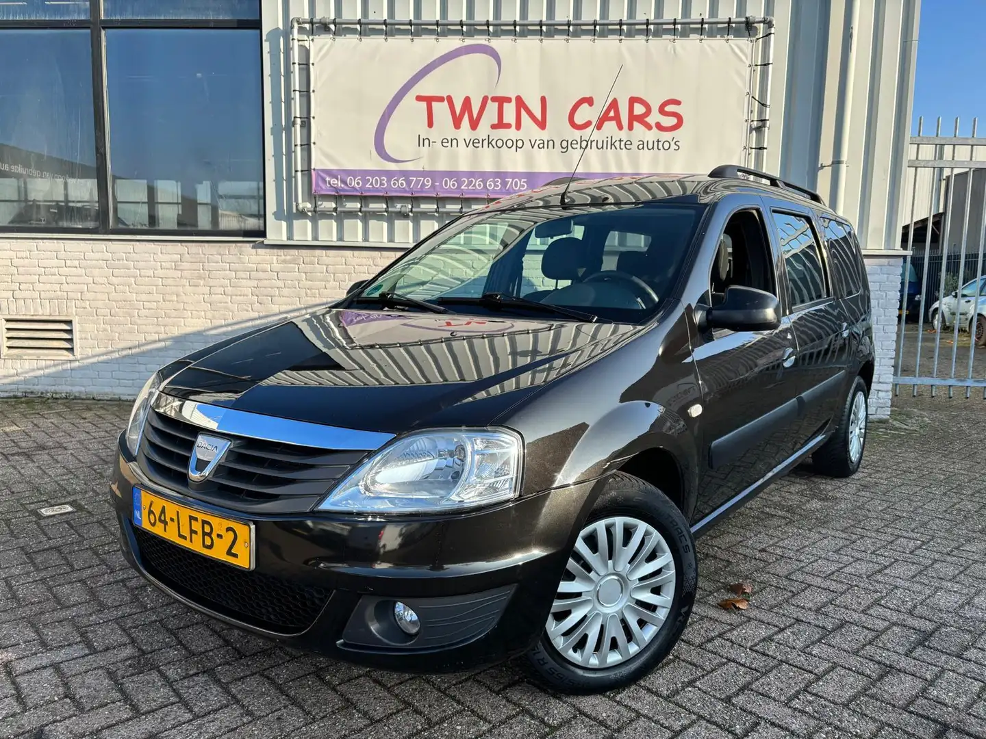 Dacia Logan MCV 1.6-16V Lauréate Airco Noir - 2