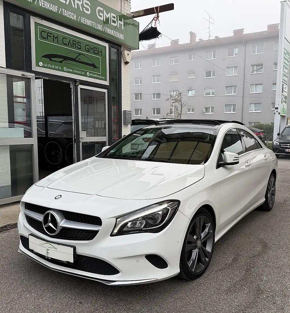 Mercedes-Benz CLA 220 CDI Urban Weiß - 1