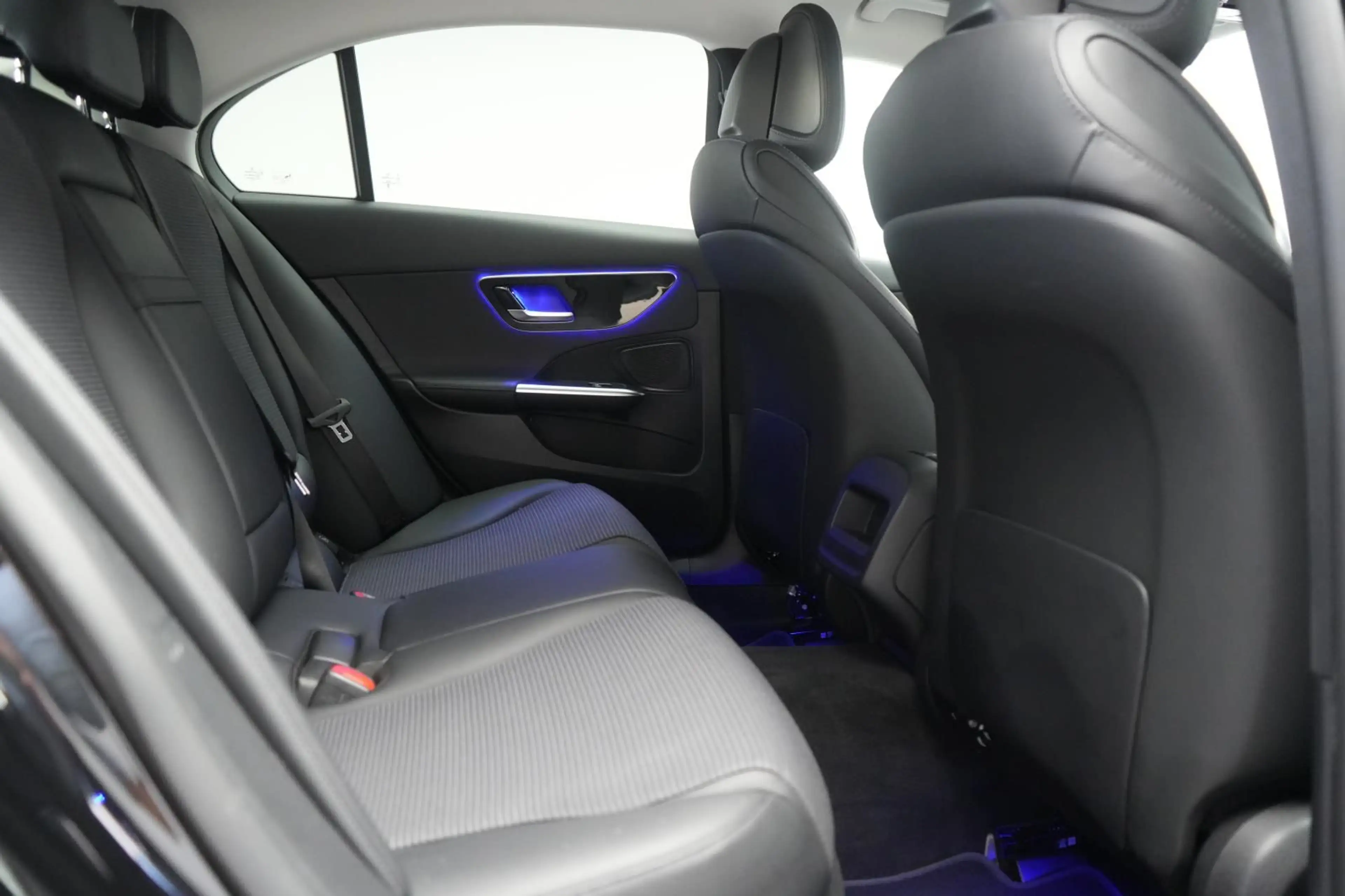Mercedes-Benz C 220 d 9G-Tronic Avantgarde Temp/Kamera/Lane/Si — photo 9