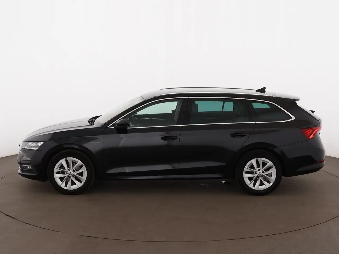 Skoda Octavia Combi 2.0 TDI Style Aut MATRIX AHK RADAR, миниатюра 5