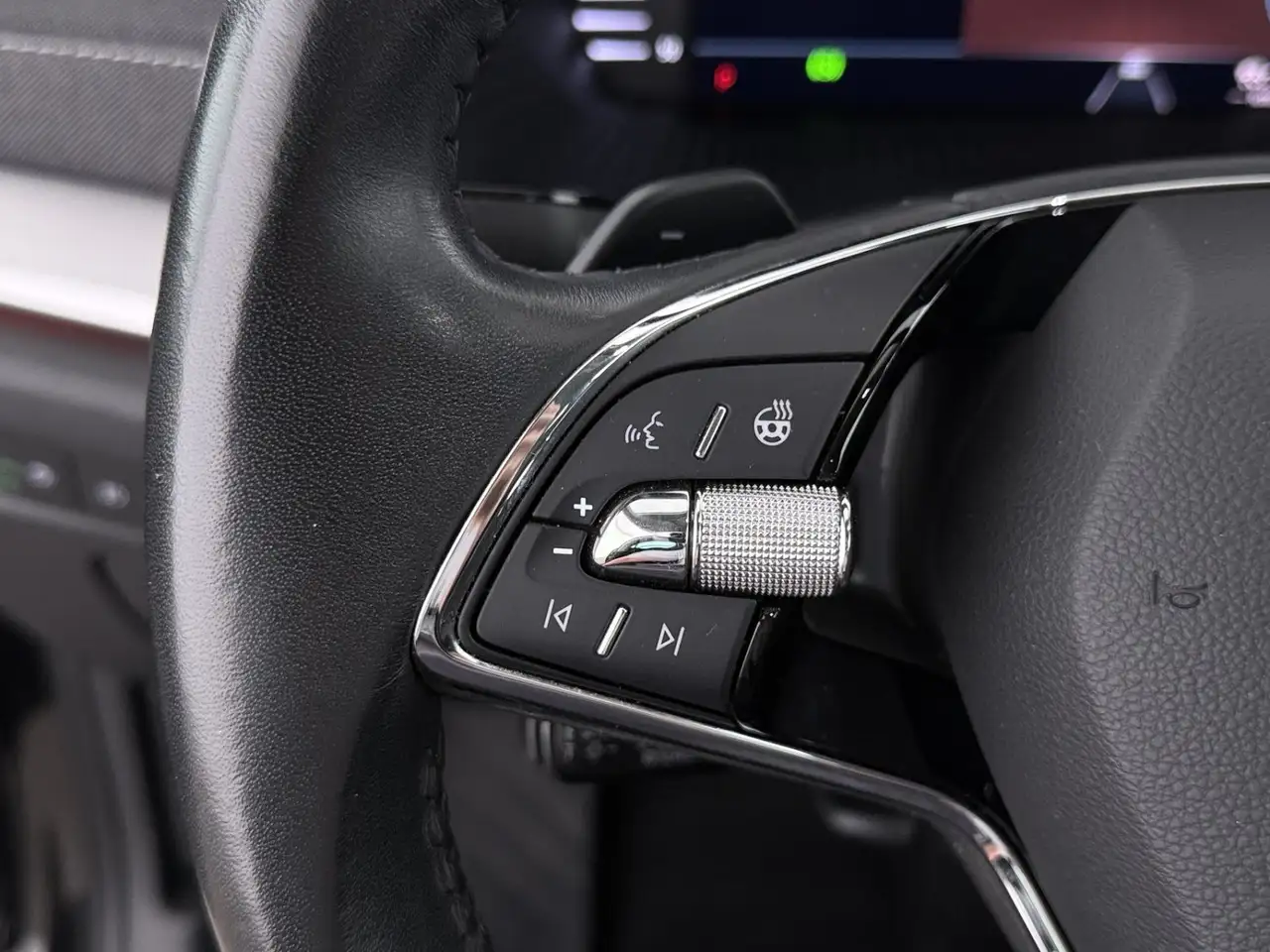 Skoda Octavia Combi 2.0 TDI Style Aut MATRIX AHK RADAR, миниатюра 20