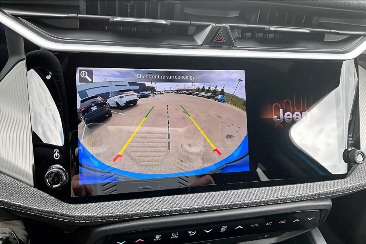 Jeep Cherokee снимка Jeep Cherokee