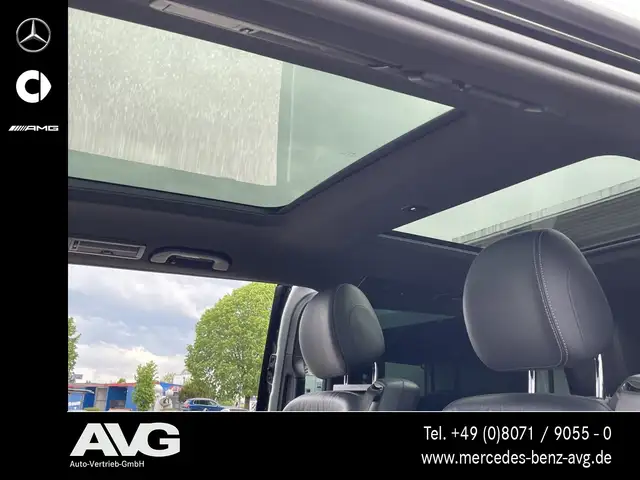 Mercedes-Benz V-Class view 10