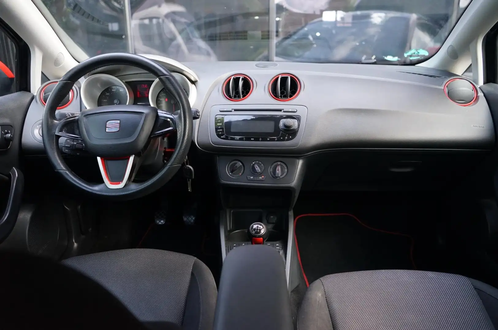 SEAT Ibiza SC 1.6 Sport, Airco, Elek pakket, Siyah - 2