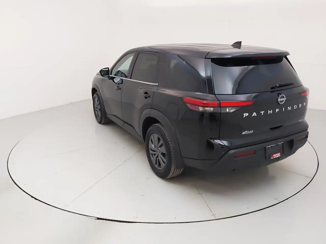 Nissan Pathfinder снимка Nissan Pathfinder