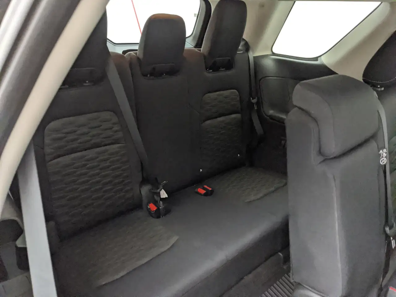 Nissan Pathfinder снимка Nissan Pathfinder