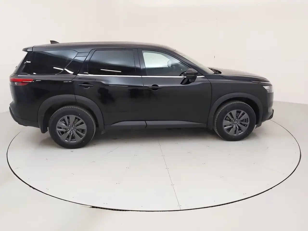 Nissan Pathfinder снимка Nissan Pathfinder