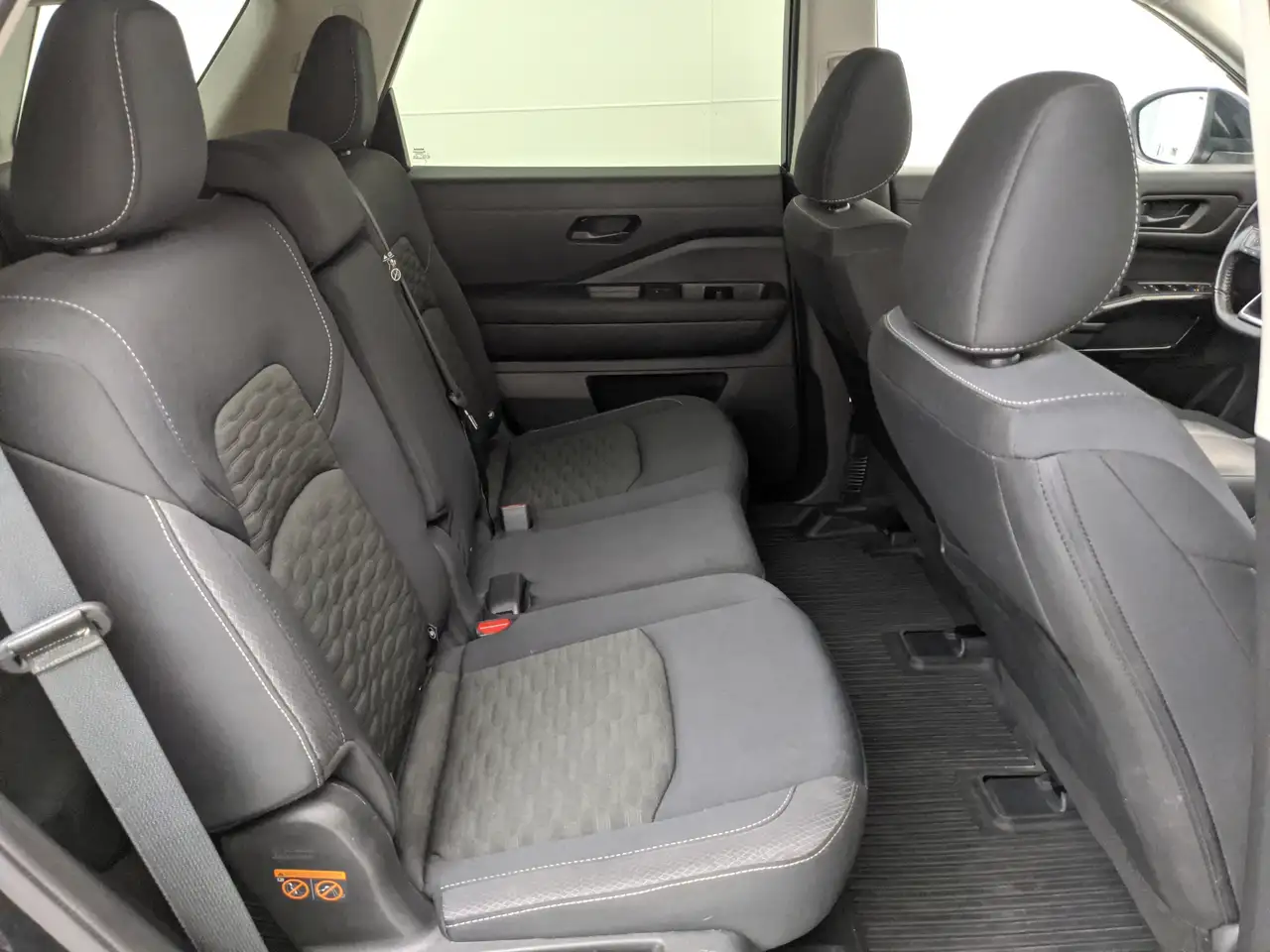 Nissan Pathfinder снимка Nissan Pathfinder