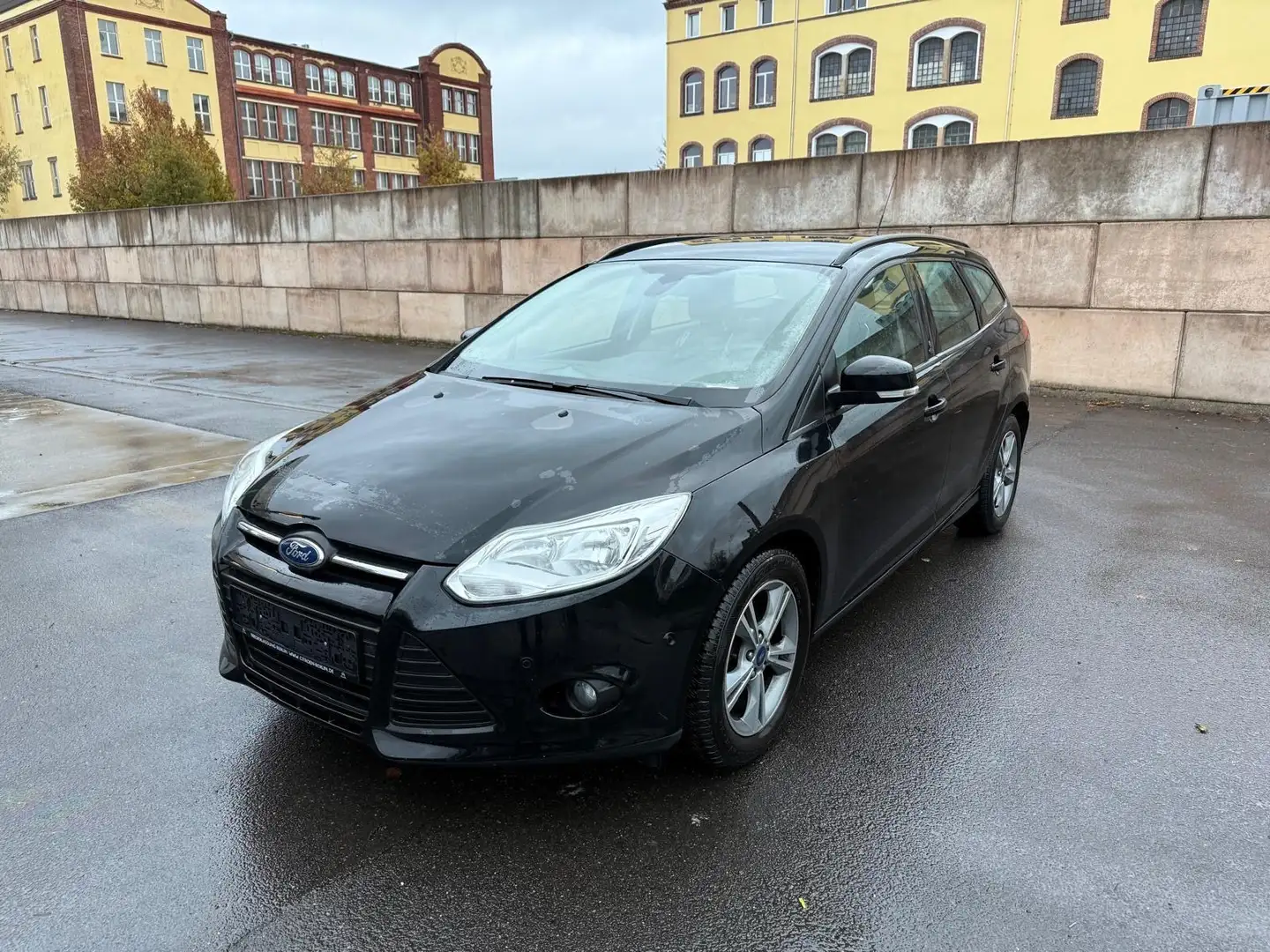Ford Focus 1.0 EcoBoost Start-Stopp-System Champions Edition Noir - 1