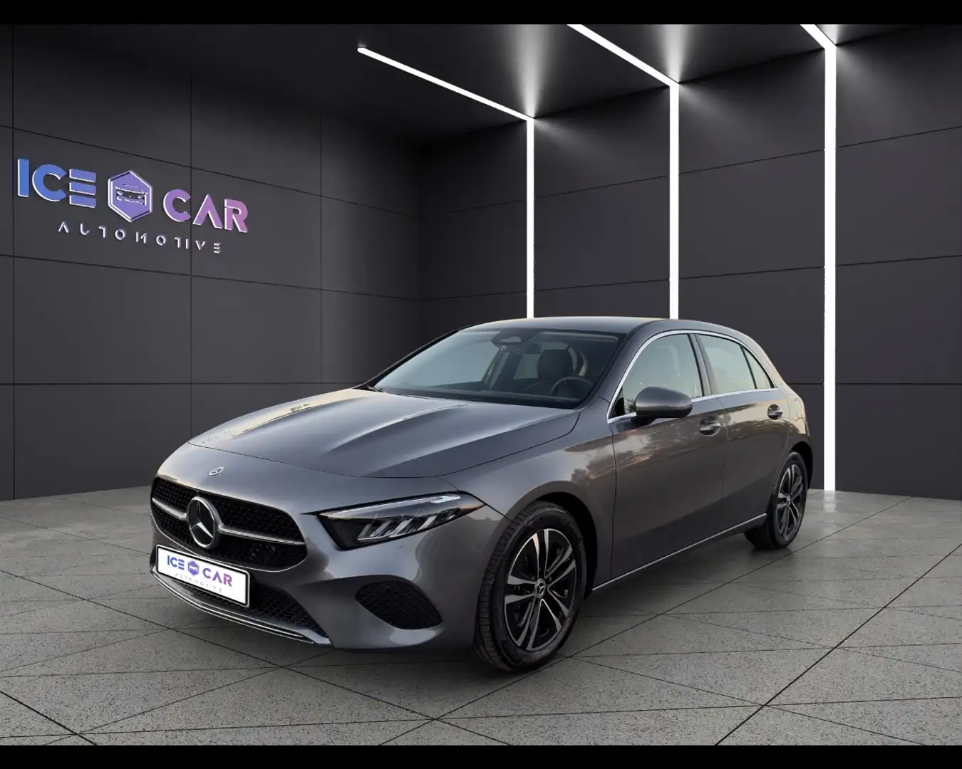 Mercedes-Benz A 180 Automatic Progressive Advanced Plus Grijs - 2