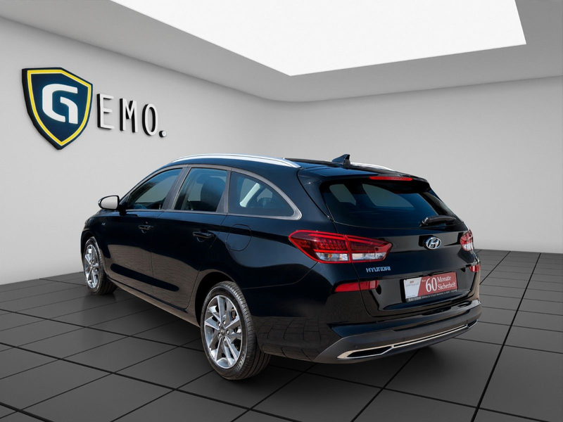 Hyundai i30 cw Trend DAB+ NAVI TEMP PDC SHZ RKF — photo 6