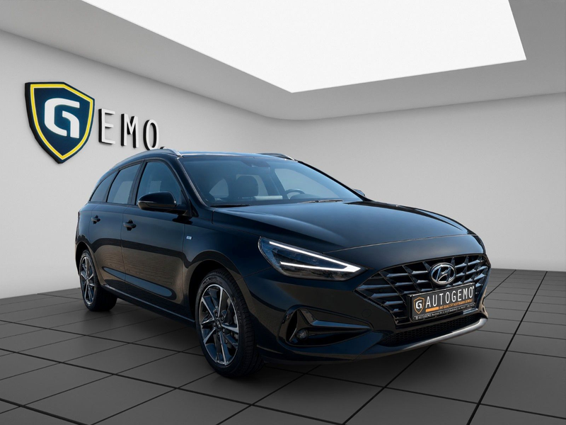 Hyundai i30 cw Trend DAB+ NAVI TEMP PDC SHZ RKF — photo 3