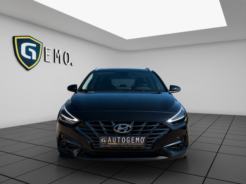 Hyundai i30 cw Trend DAB+ NAVI TEMP PDC SHZ RKF — photo 2