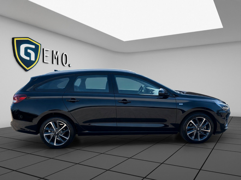 Hyundai i30 cw Trend DAB+ NAVI TEMP PDC SHZ RKF — photo 4