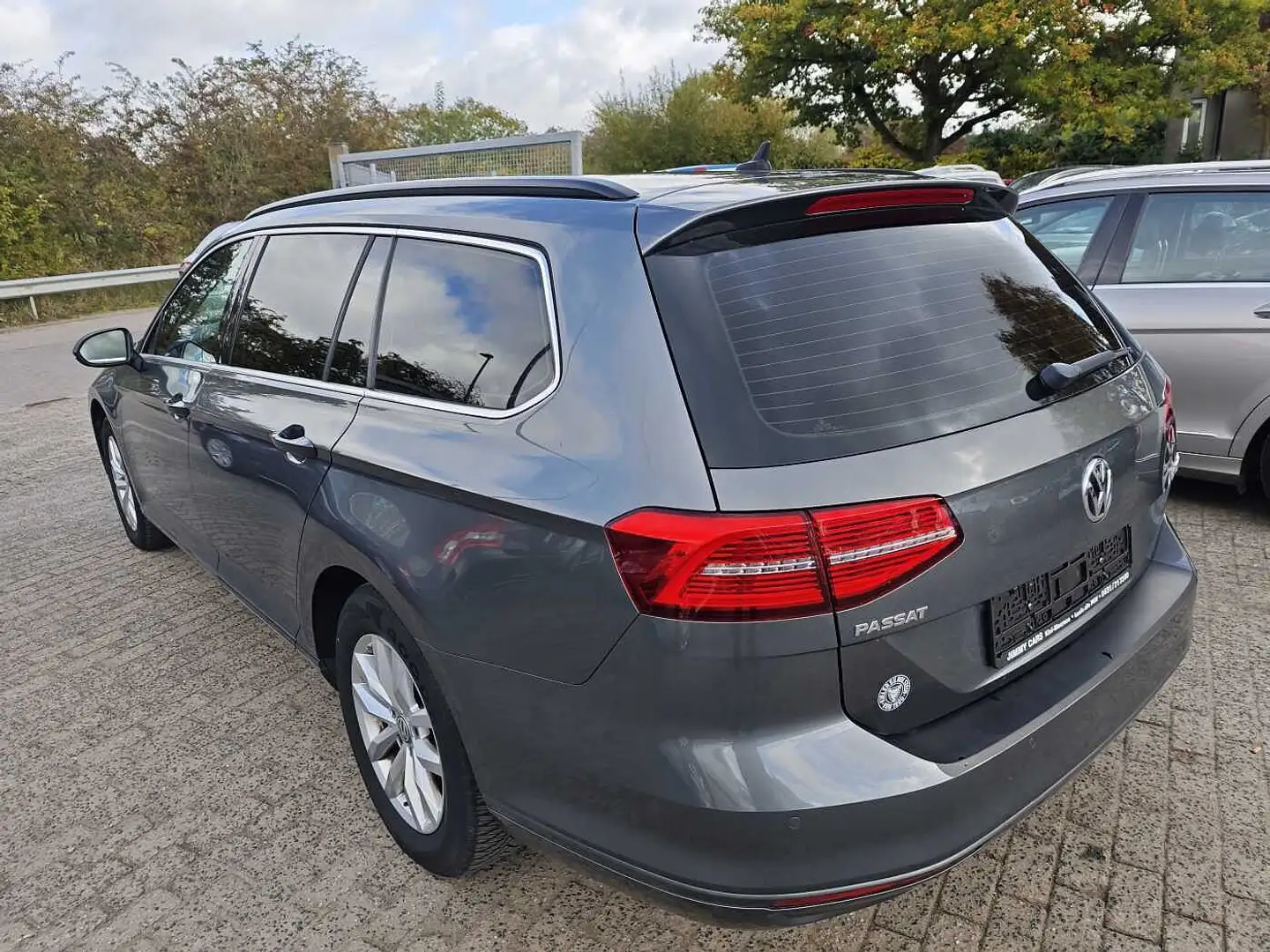 Volkswagen Passat Variant 1.4 TSI ACT (BMT) DSG Highline Gris - 2