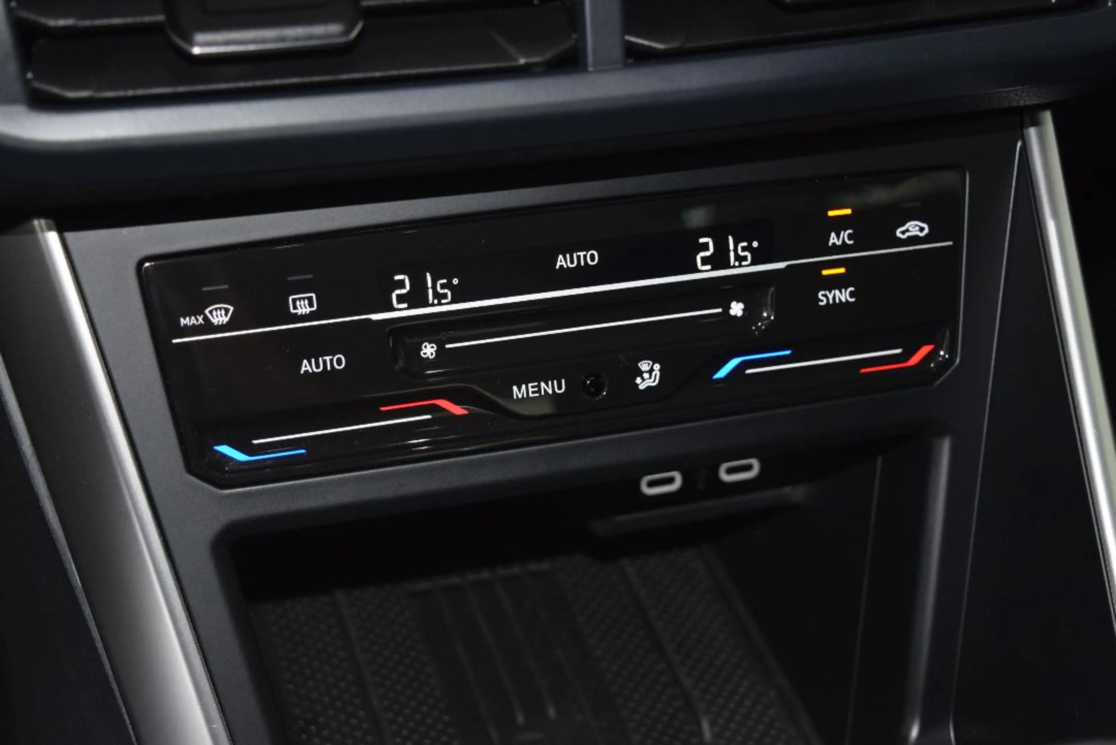 Volkswagen Taigo Life TSI Navi PDC ACC — photo 16