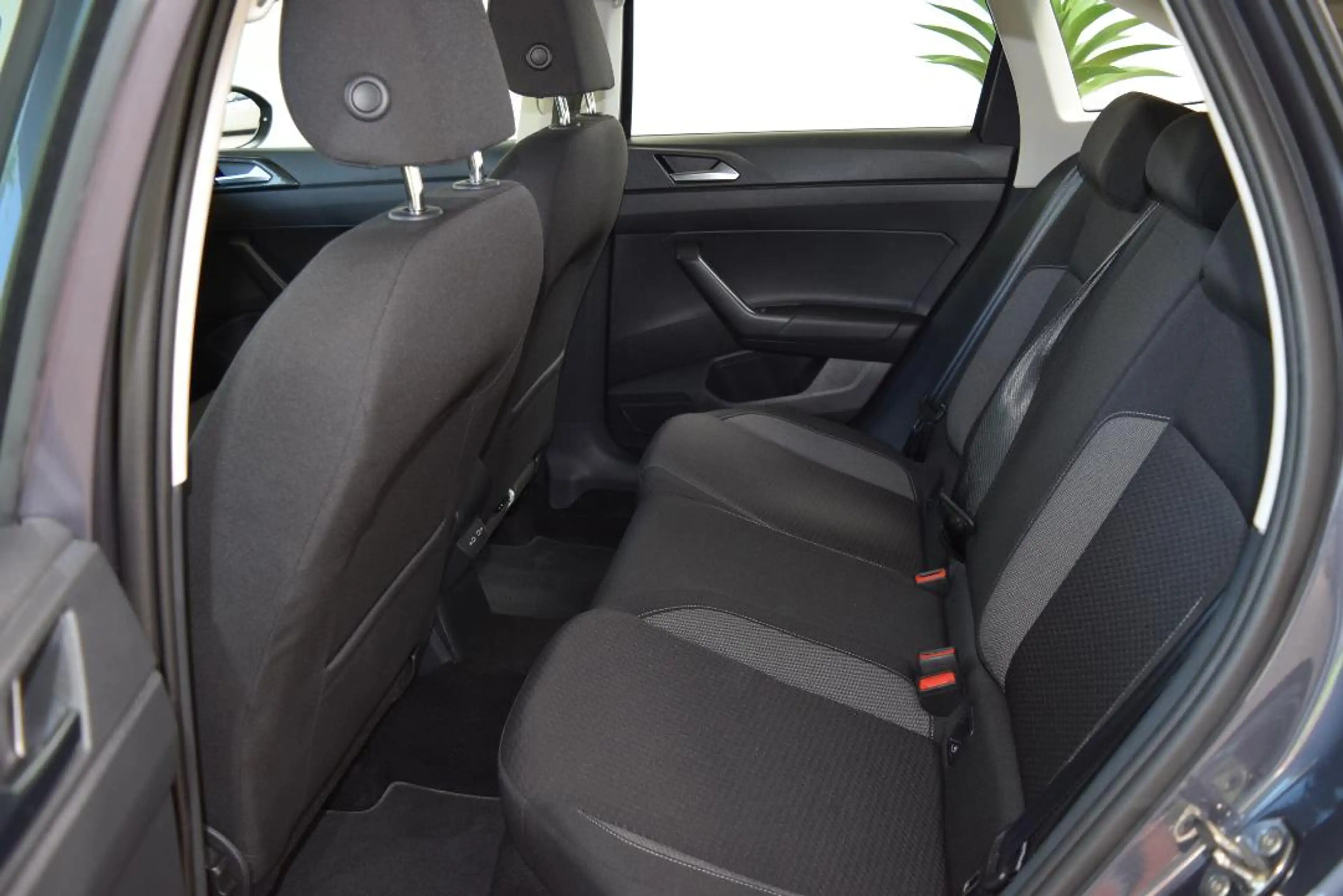 Volkswagen Taigo Life TSI Navi PDC ACC — photo 10