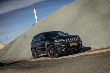 6.4 V8 SRT Grijs Kenteken - LPG/G3 - Pano - Leder