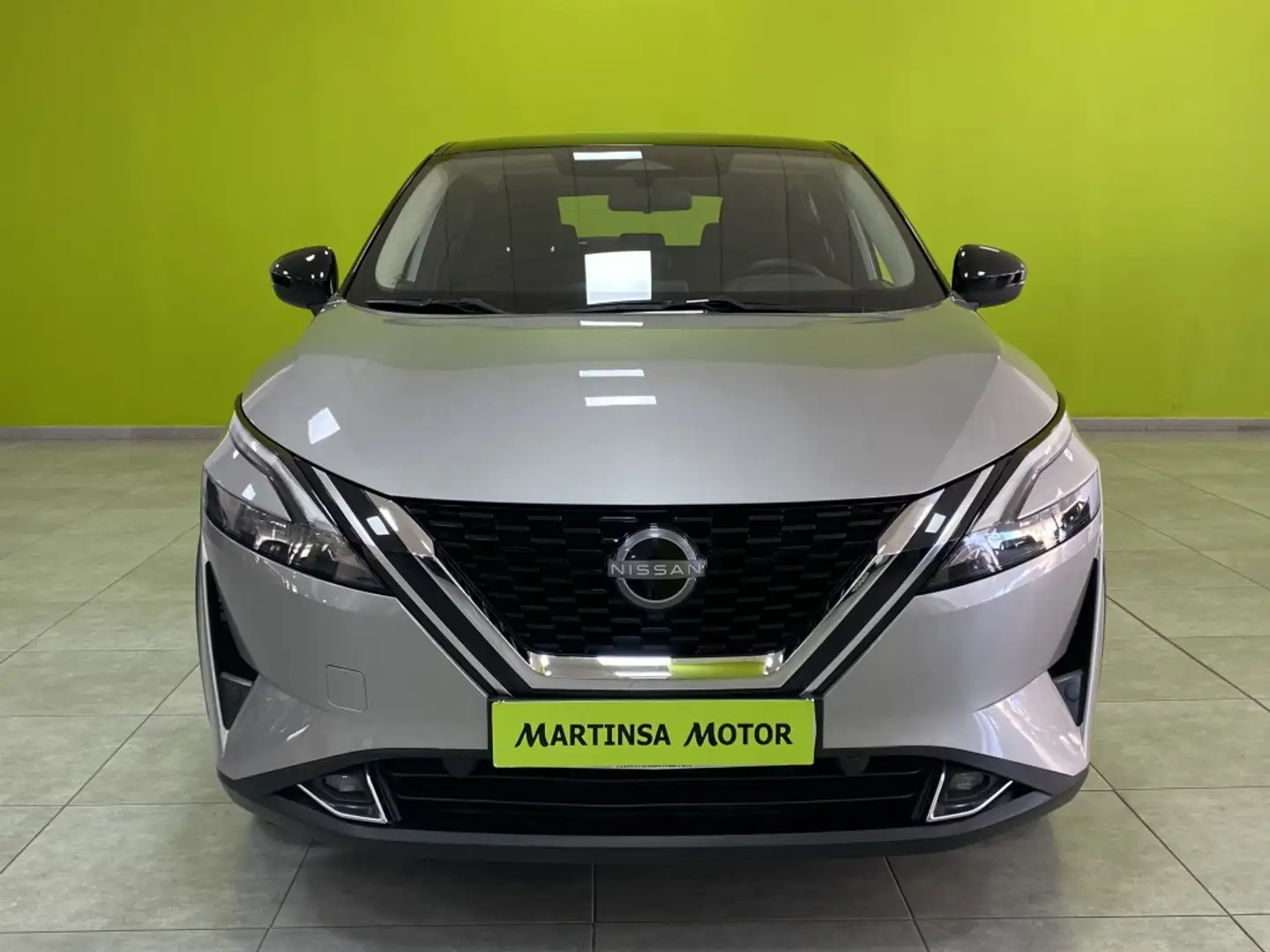 Nissan Qashqai 1.3 DIG-T mHEV 12V Acenta 4x2 Aut. 116kW Plateado - 2