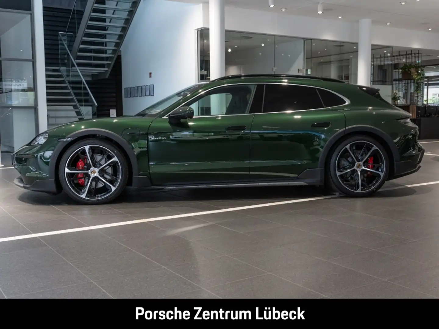 Porsche Taycan 4S Cross Turismo BOSE InnoDrive Panorama Grün - 2