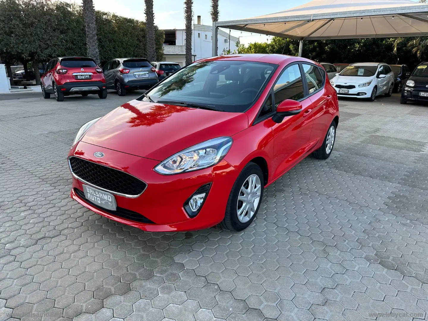 Ford Fiesta 1.5 BUSINESS Rouge - 1