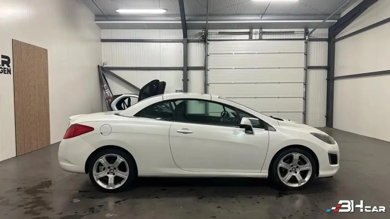 Peugeot 308 308 Coupé-Cabriolet — photo 4