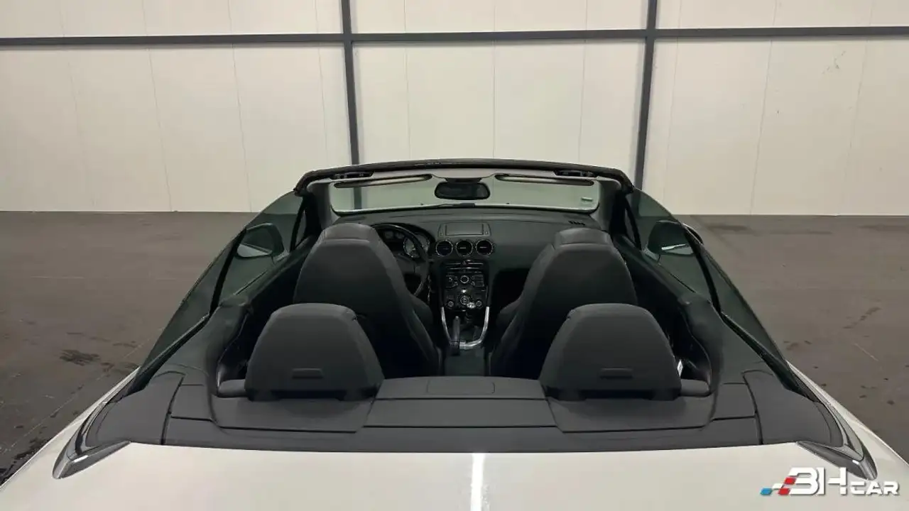Peugeot 308 308 Coupé-Cabriolet — photo 31