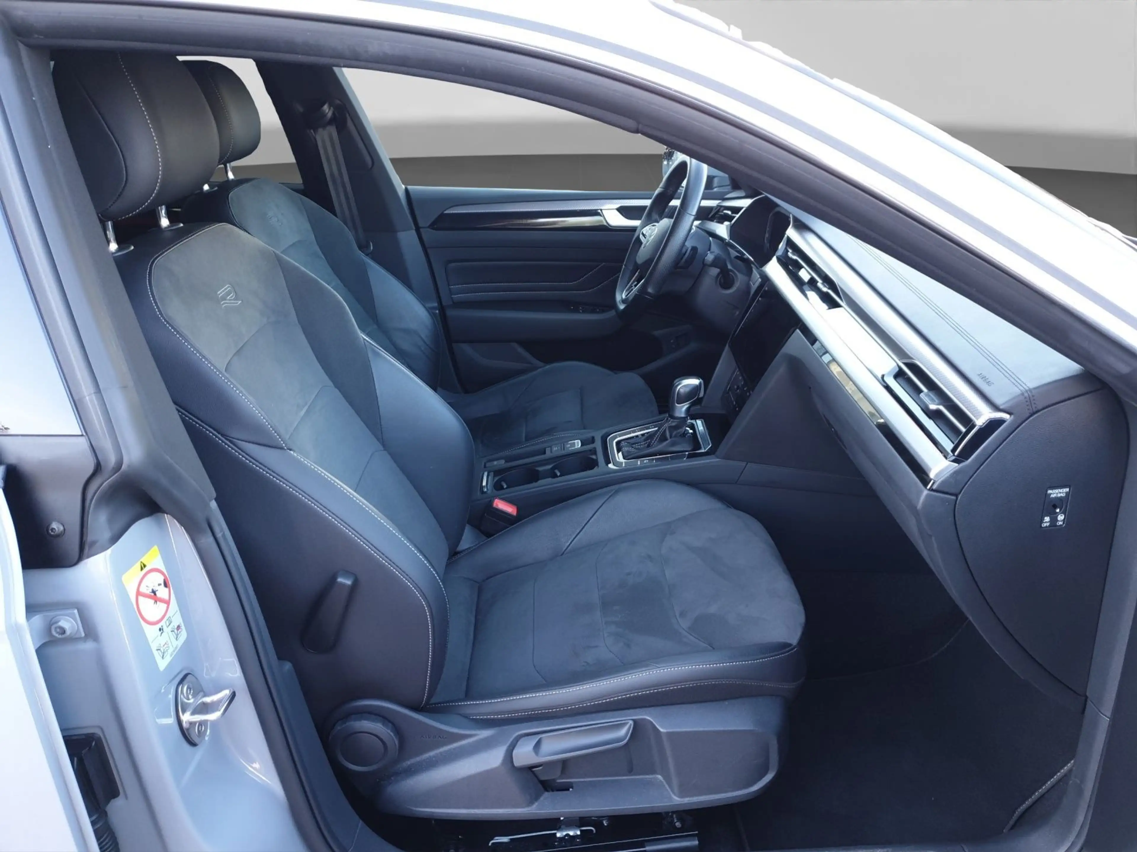 Volkswagen Arteon 1.4 eHybrid R-LINE MATRIX — photo 4