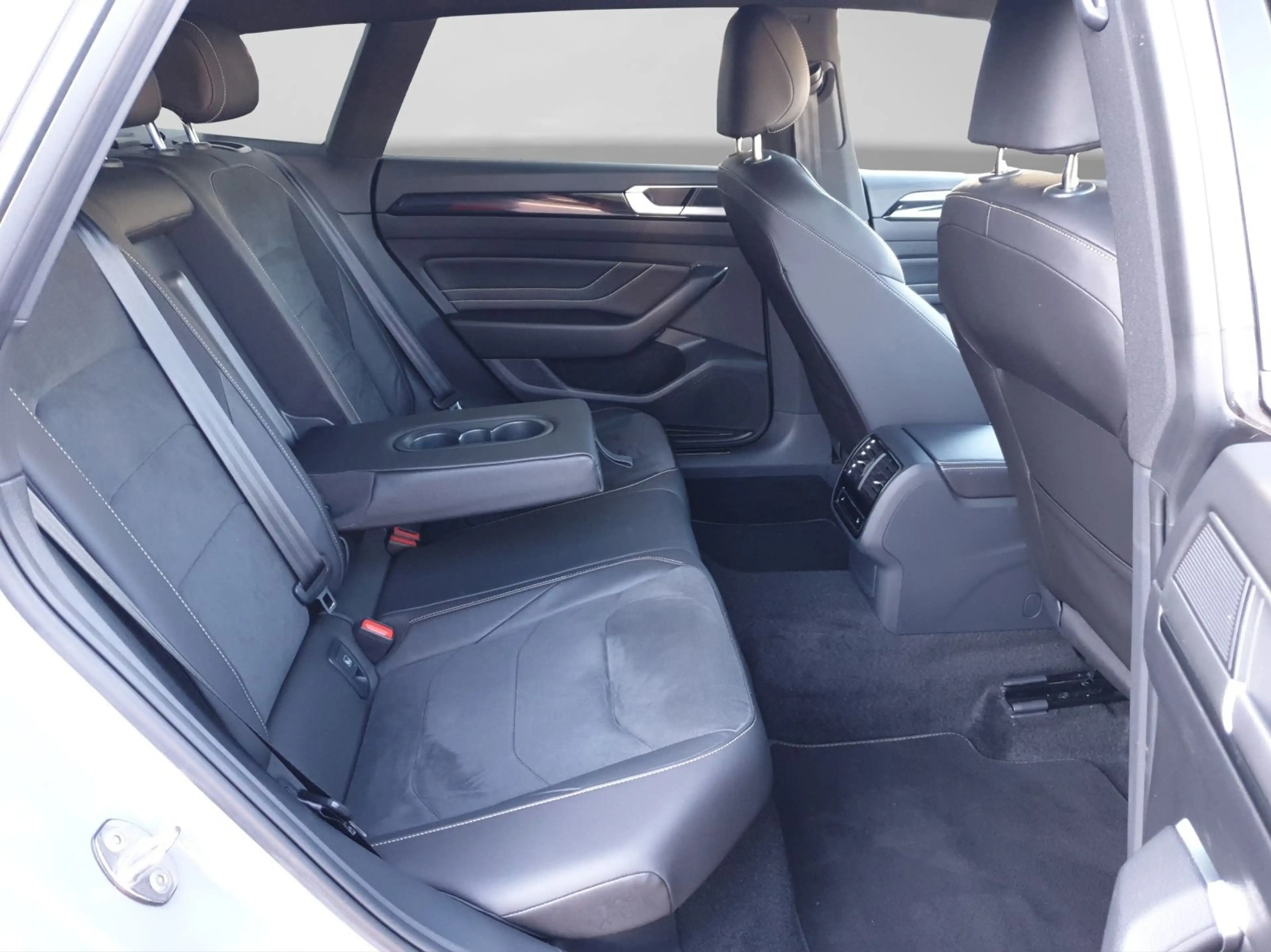 Volkswagen Arteon 1.4 eHybrid R-LINE MATRIX — photo 6