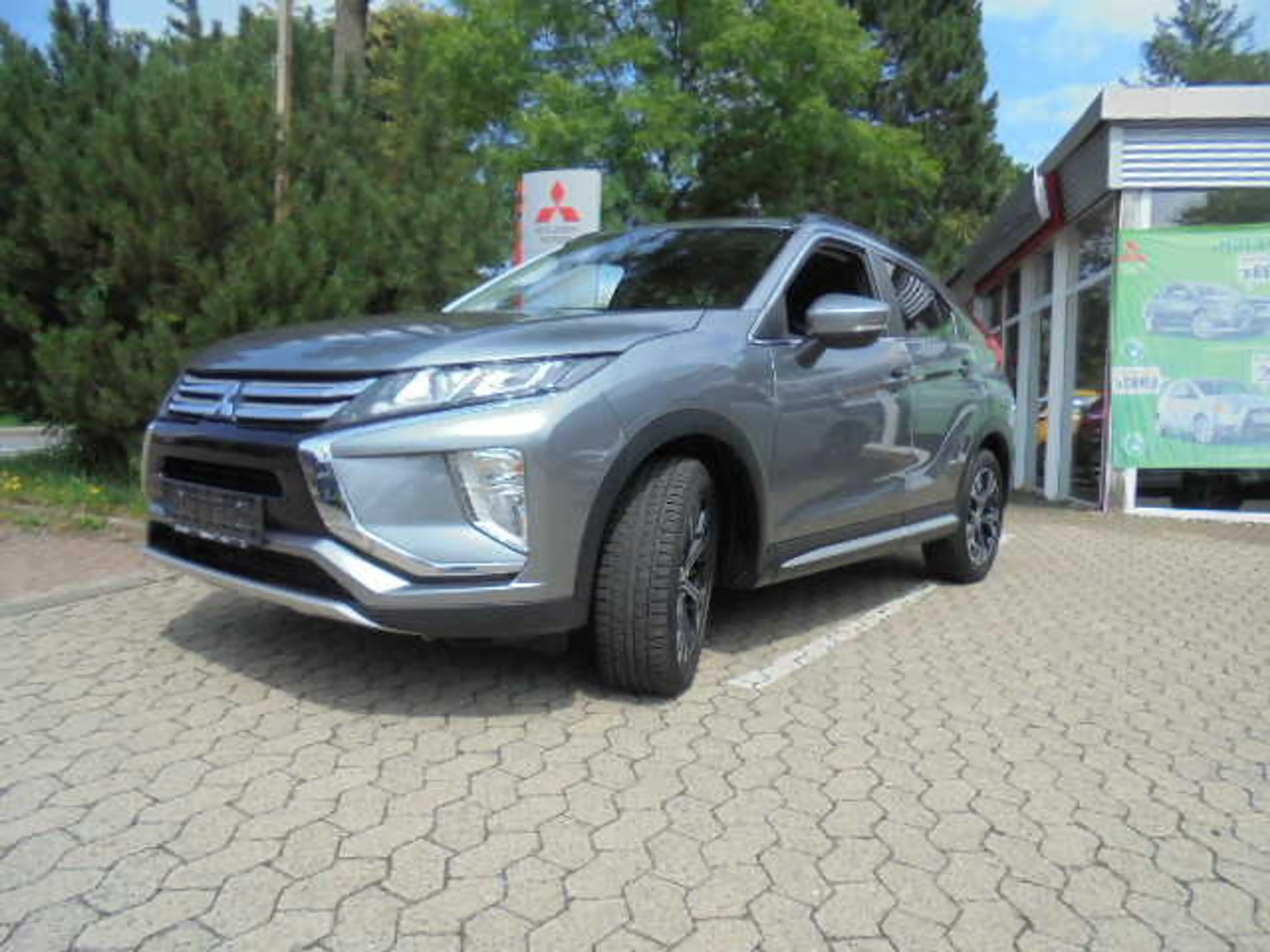 Mitsubishi Eclipse Cross PLUS 1.5 T-MIVEC 2WD CVT