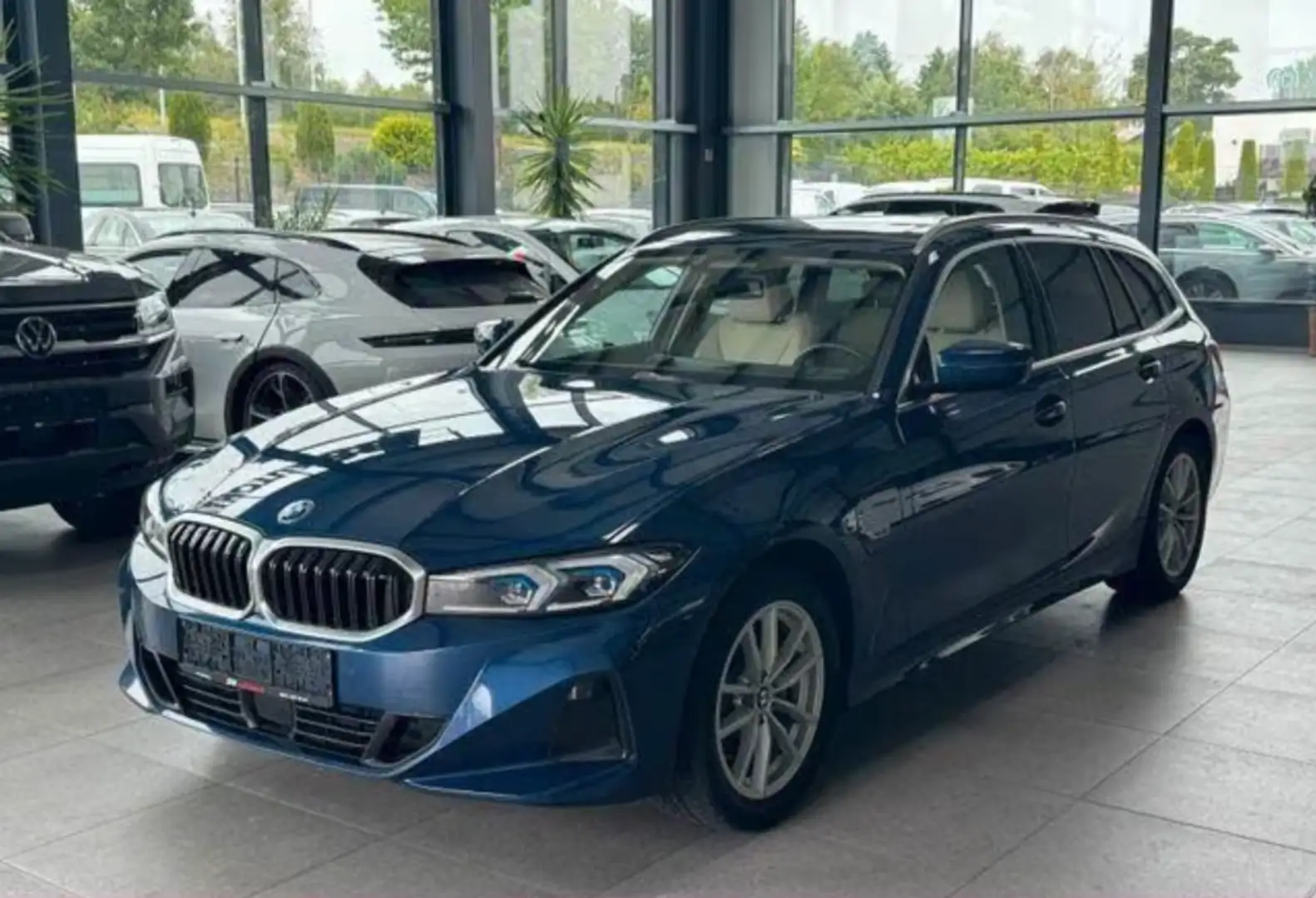 BMW BMW Serie 3 Familiar  Automático de 4 Puertas Azul - 1