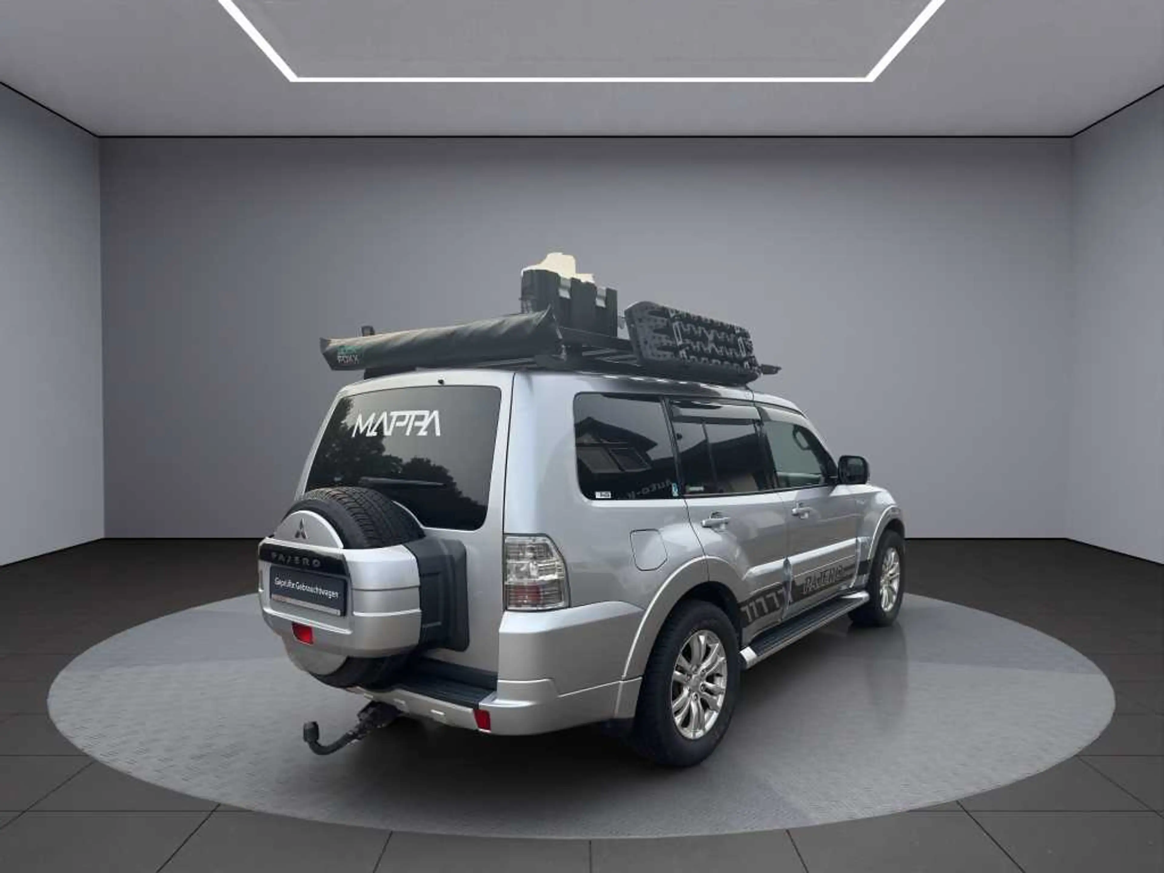 Mitsubishi Pajero 3,2 5T Instyle Leder AHK Scheckheft — photo 6
