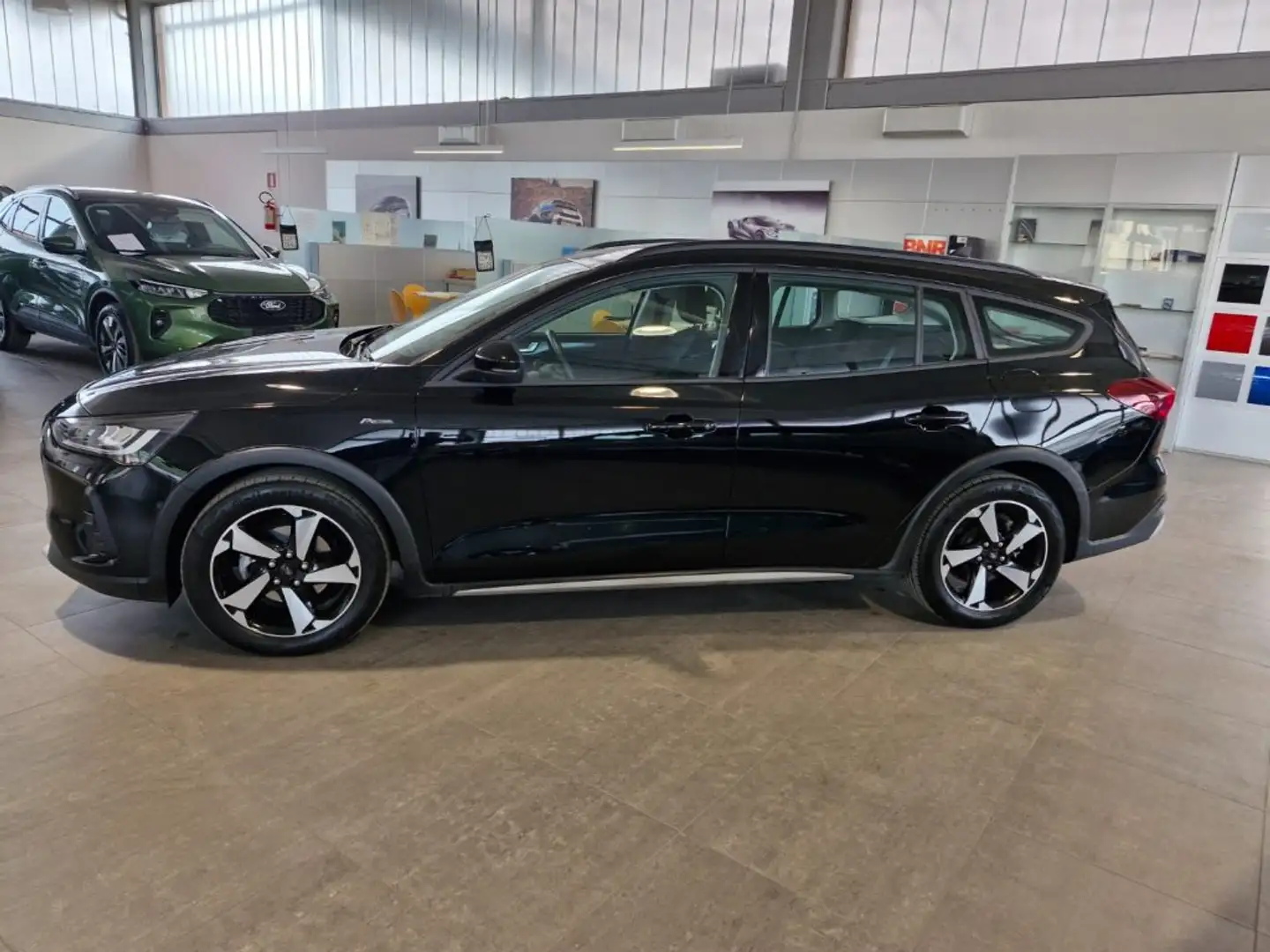 Ford Focus 1.5 EcoBlue 120 CV SW Active Noir - 2