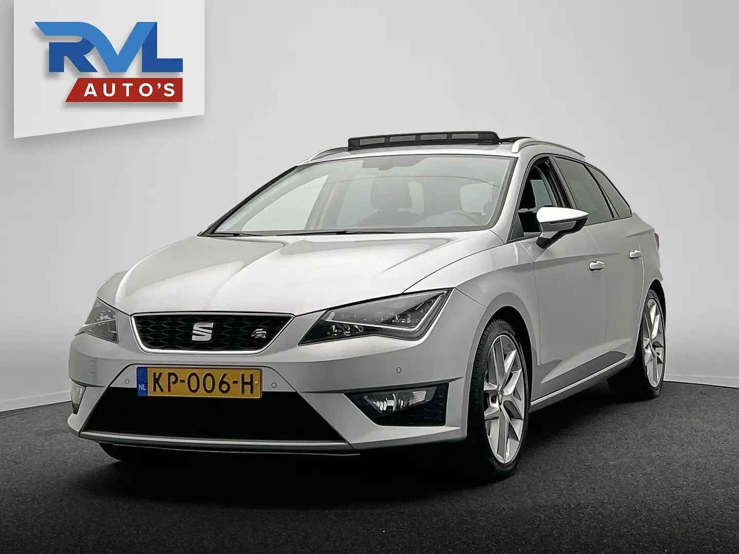 SEAT Leon ST 1.4 EcoTSI FR Connect Automaat * 1e Eigenaar * Grijs - 1