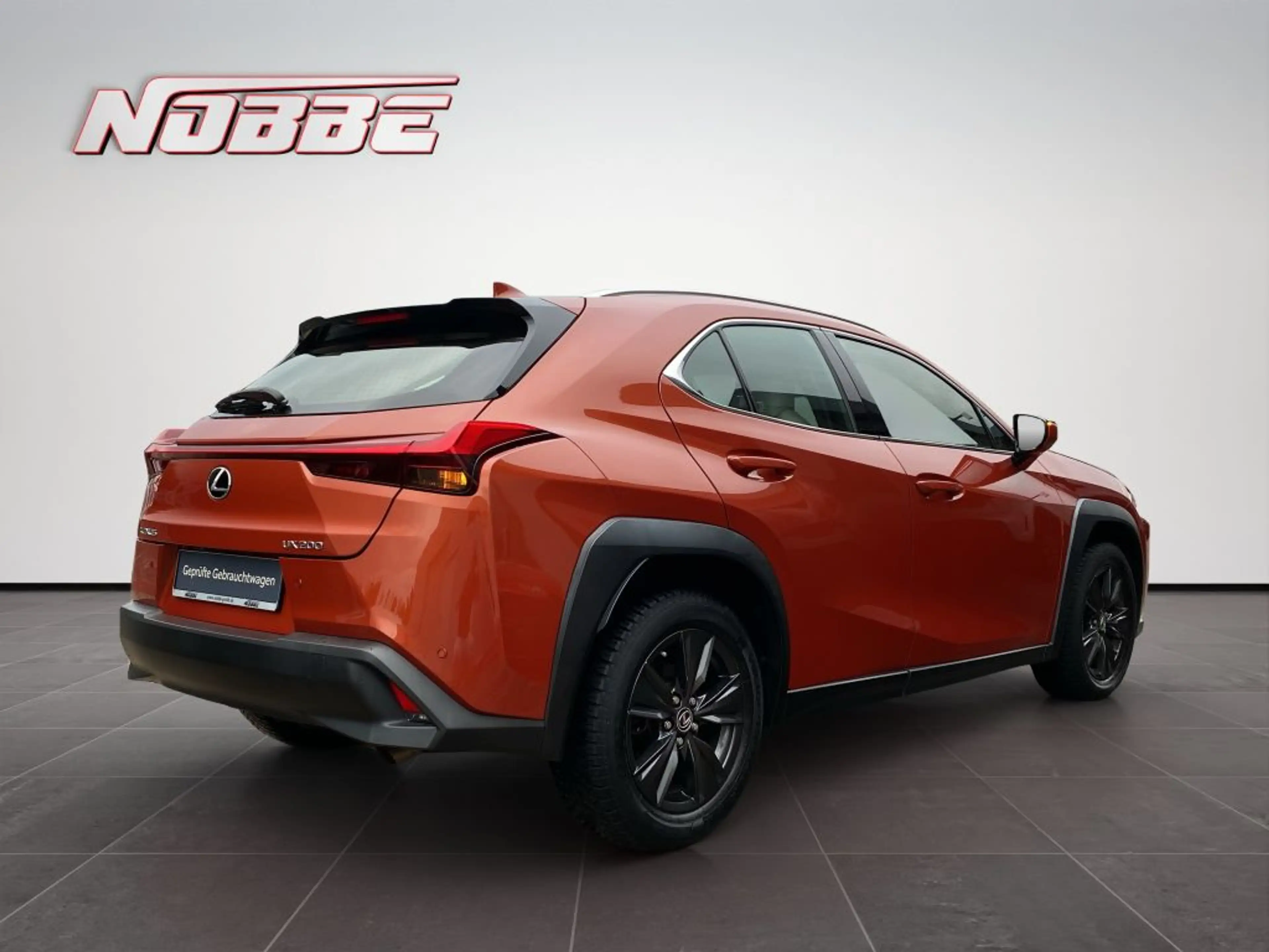 Lexus UX 200 Executive Line — photo 5